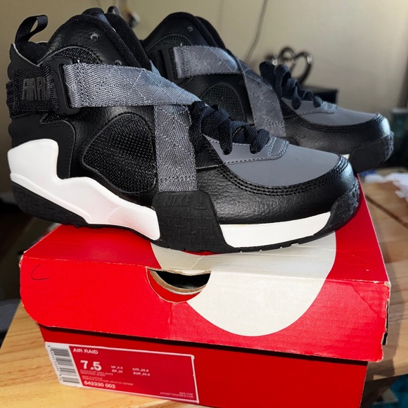 Nike Air Raid Black/Flint Grey/White – Men’s Sneakers